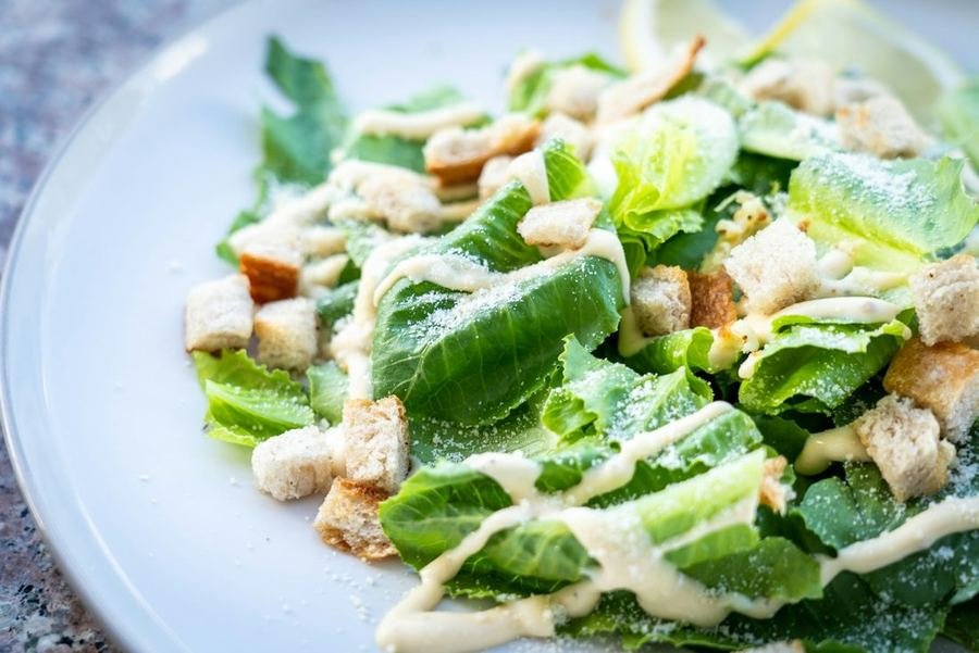 Salade César express au poulet